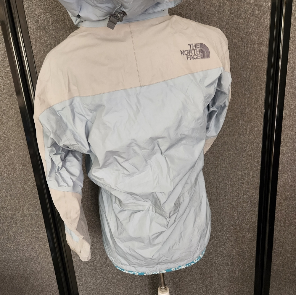 The north face jacket - Picture 3 of 6